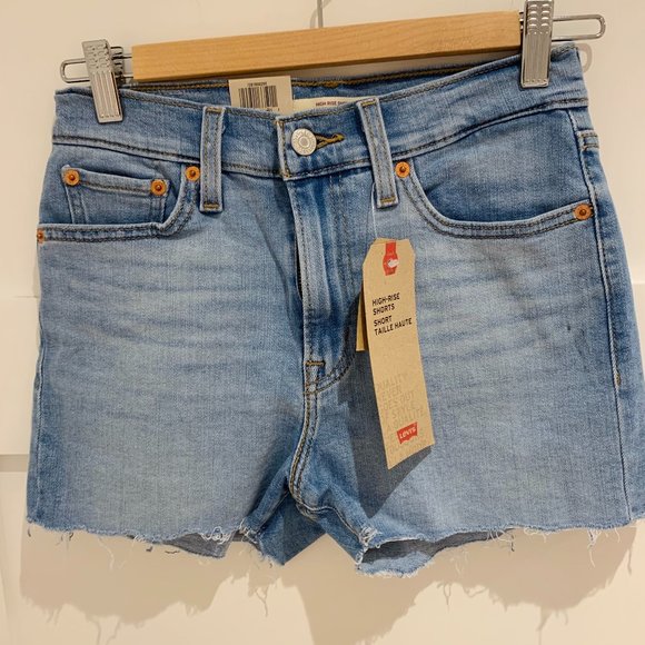 Levi's | High Rise Jean Shorts - Picture 1 of 3